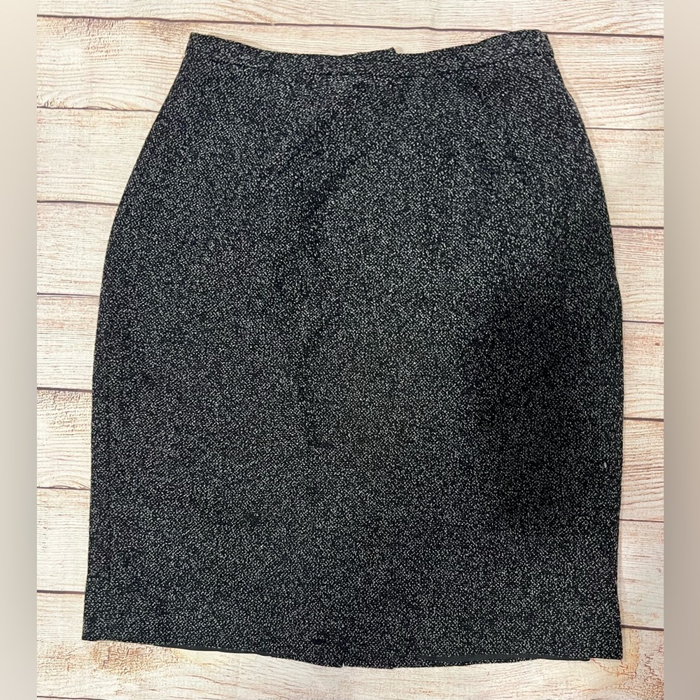 Ann Taylor Black/White Tweed Pencil Skirt | Size 6